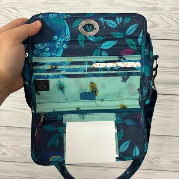LUG Switch Convertible Crossbody Bag RFID NWT Peacock Print - Picture 9 of 13